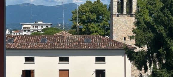 5 bedrooms Apartment in Conegliano, Italy No. 316798 9