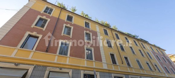 2 bedrooms Apartment in Milan, Italy No. 273496 39