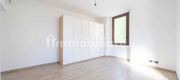 2 bedrooms Apartment in Milan, Italy No. 273496 14