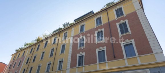 2 bedrooms Apartment in Milan, Italy No. 273496 38