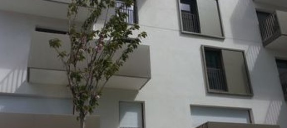 4 rooms Apartment in Saint-Denis, France No. 309211 2