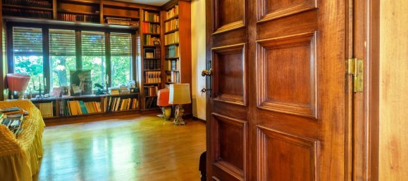 11 bedrooms Villa in Turin, Italy No. 344165 7
