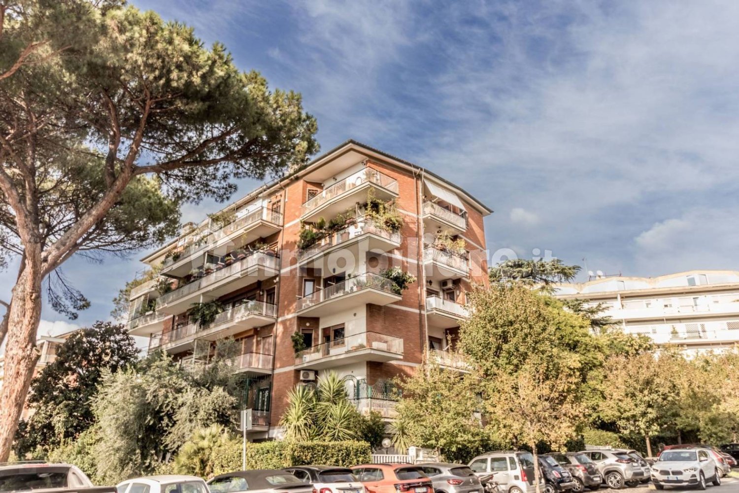 5 bedrooms Apartment in Rome, Italy No. 338464