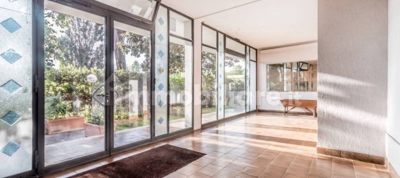 5 bedrooms Apartment in Rome, Italy No. 338464 36