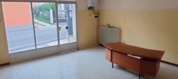 Gewerbliche Immobilie in Villa Carcina, Italy 50m², Nr. 359662 3