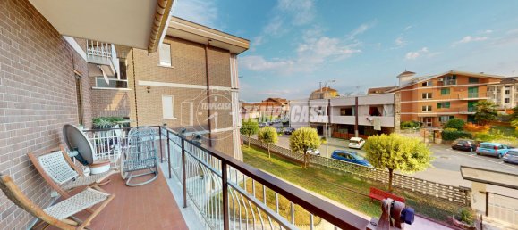 3 rooms Apartment in Turin, Italy No. 266252 5