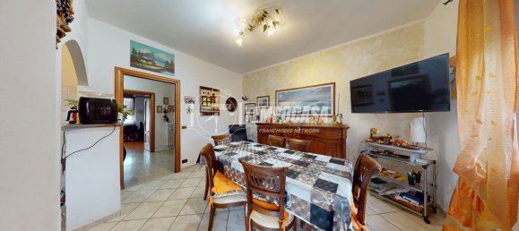 3 rooms Apartment in Turin, Italy No. 266252 9