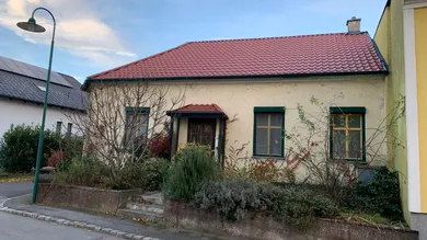 Casa de 5 habitaciónes en Wolkersdorf im Weinviertel, Austria No. 131717