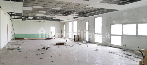 5 rooms Office in Concorezzo, Italy No. 305962 25