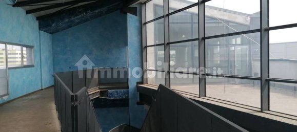 5 rooms Office in Concorezzo, Italy No. 305962 22