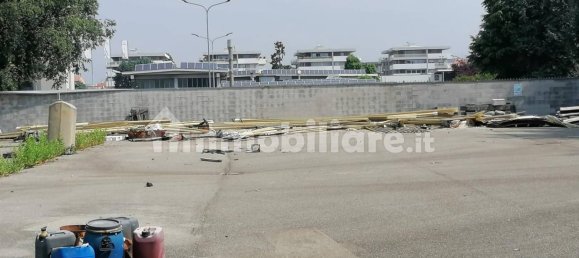 5 rooms Office in Concorezzo, Italy No. 305962 32