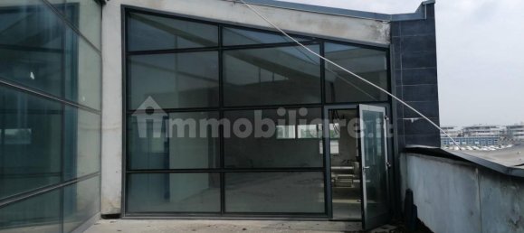 5 rooms Office in Concorezzo, Italy No. 305962 26