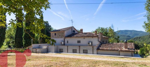 4 bedrooms House in Todi, Italy No. 357427 7