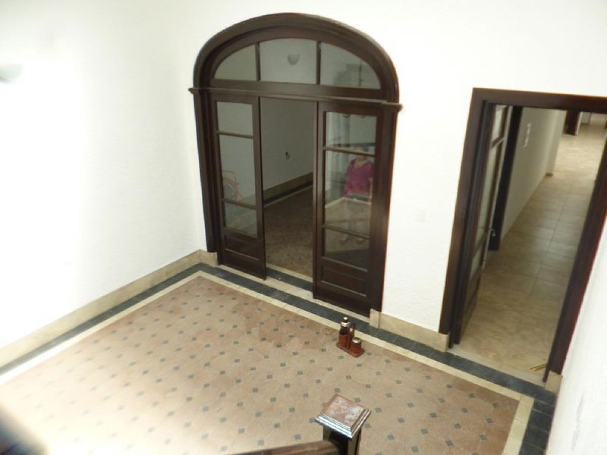 4 bedrooms House in Montevideo, Uruguay No. 5640