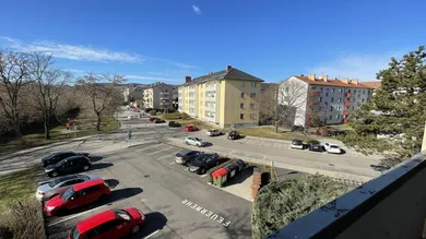 Квартира с 3 комнатами в Кремс ан дер Донау, Австрия № 70294