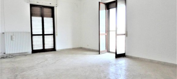 Apartamento de 3 divisões em Crispiano, Italy N.º 62826 9