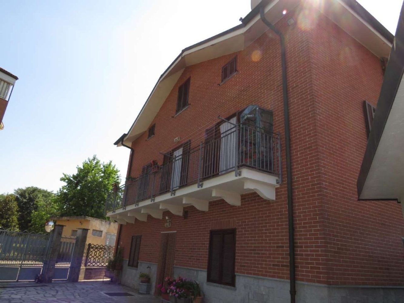 10 rooms Villa in La Loggia, Italy No. 275553