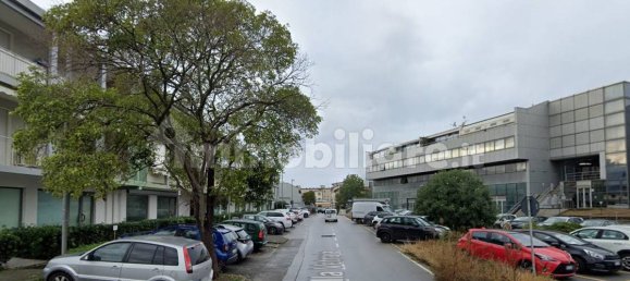 3 rooms Commercial property in Viareggio, Italy No. 355156 2