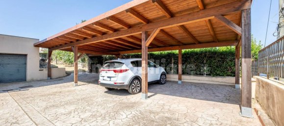 Квартира с 3 спальнями в Фьюмичино, Италия № 360612 6