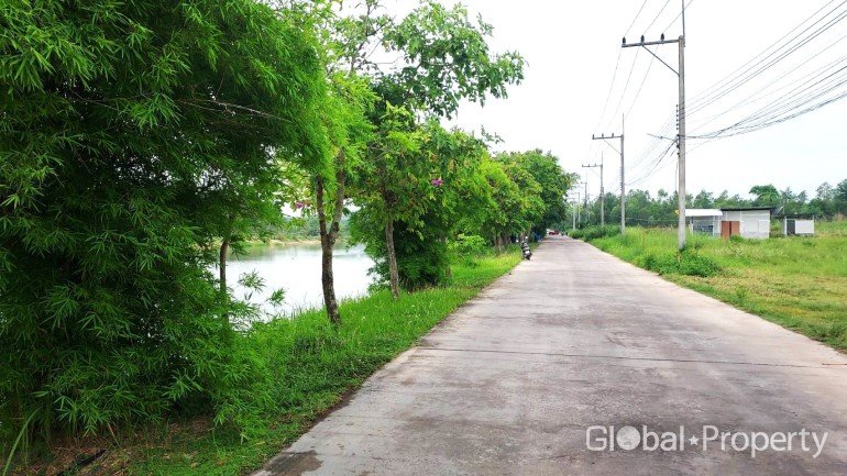  Commercial property in Pattaya, Thailand No. 23032