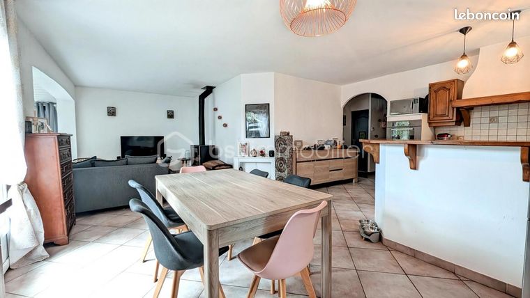 3 bedrooms House in Morlaas, France No. 278968