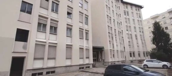 4-salle Appartement à Busto Arsizio, Italy No. 185536 11