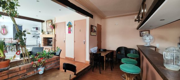 2 bedrooms House in Lisieux, France No. 293185 12