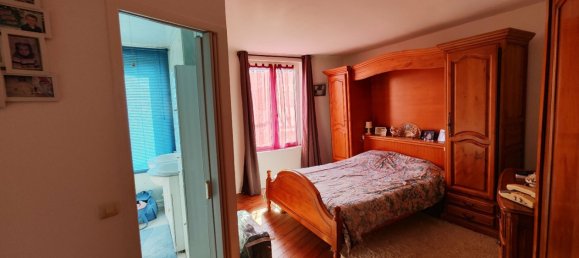 2 bedrooms House in Lisieux, France No. 293185 19