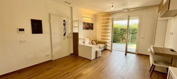 3 bedrooms Apartment in Foligno, Italy No. 364706 14