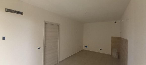 Apartamento de 3 divisões em Pontedera, Italy N.º 117264 5