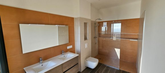 5 Schlafzimmer Villa in Bastia, France, Nr. 93505 8