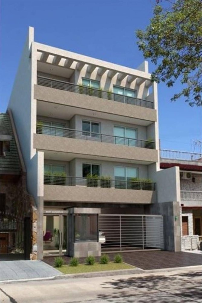 Apartamento de 3 dormitorios en Buenos Aires, Argentina No. 70879