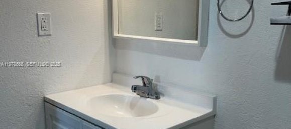 1 Schlafzimmer Gewerbliche Immobilien in Miami, USA, Nr. 615080 4