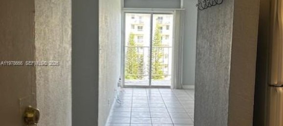 1 Schlafzimmer Gewerbliche Immobilien in Miami, USA, Nr. 615080 11