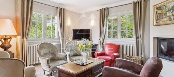 5 bedrooms Villa in Grasse, France No. 293349 10