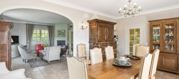 5 bedrooms Villa in Grasse, France No. 293349 4