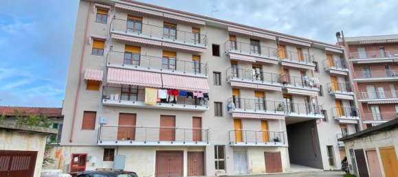 Квартира с 3 комнатами в Бра, Италия № 33463 14