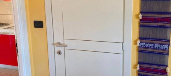 Квартира с 3 комнатами в Бра, Италия № 33463 7