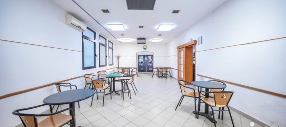 264m² Commercial property in Fiscaglia, Italy No. 229702 12