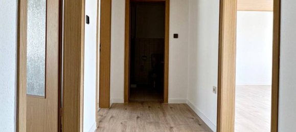 1030m² Building in Recklinghausen, Germany No. 221171 4