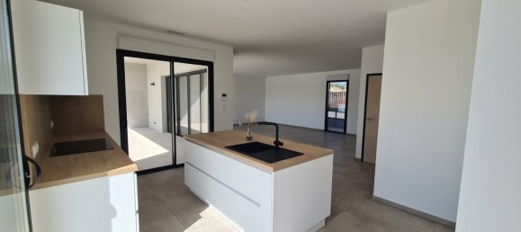 2 bedrooms Penthouse in Beziers, France No. 294432 5