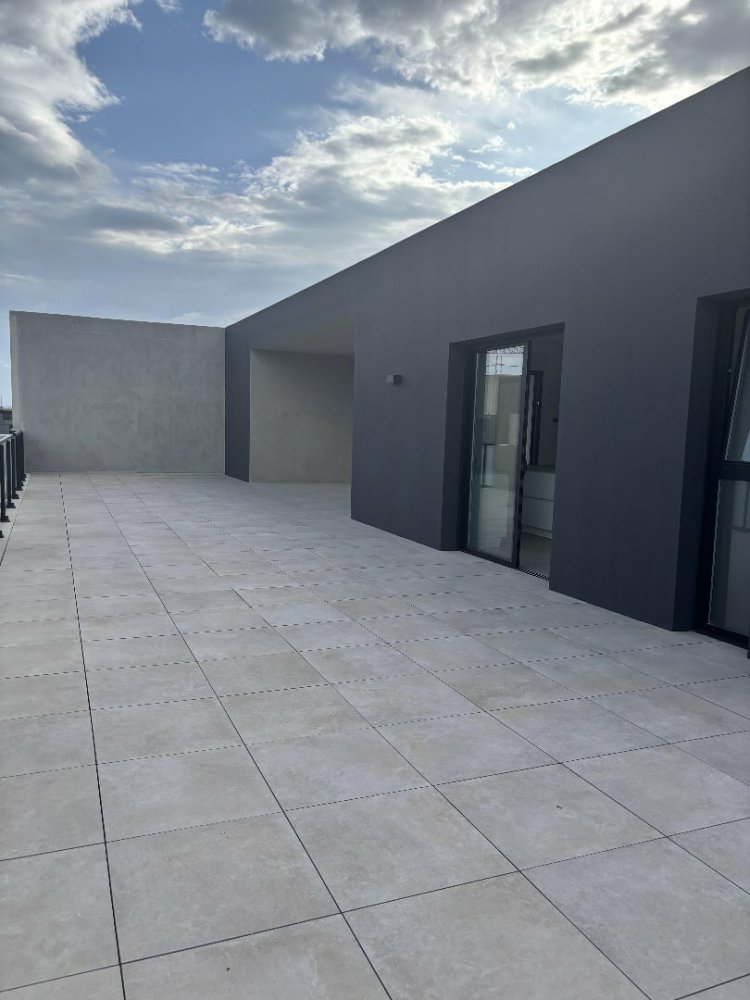 2 bedrooms Penthouse in Beziers, France No. 294432