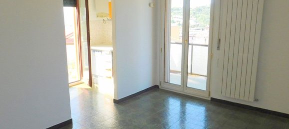 3-Zimmer Wohnung in Varazze, Italy, Nr. 181870 8