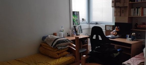 4-salle Appartement à Paris, France No. 182356 3