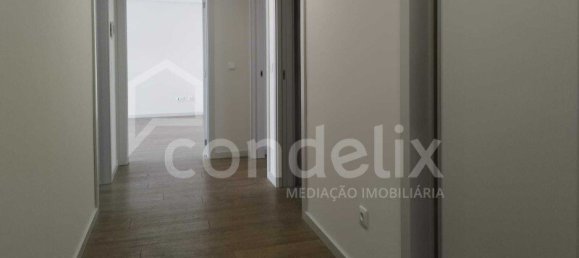 3 bedrooms Apartment in Porto, Portugal No. 138109 11