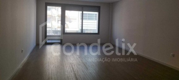 3 bedrooms Apartment in Porto, Portugal No. 138109 25