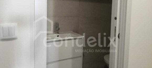3 bedrooms Apartment in Porto, Portugal No. 138109 14