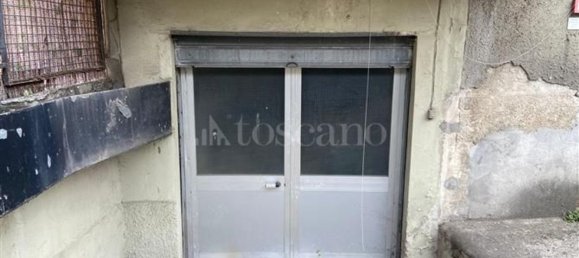 230m² Commercial property in Milan, Italy No. 274308 9