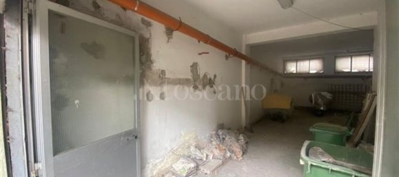 230m² Commercial property in Milan, Italy No. 274308 11