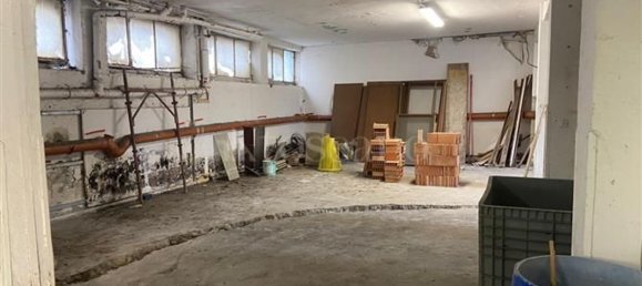 230m² Commercial property in Milan, Italy No. 274308 17